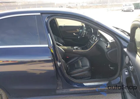 2015 Mercedes-Benz C 300 Sport из США, поврежденный, VIN 55SWF4JB2FU045434